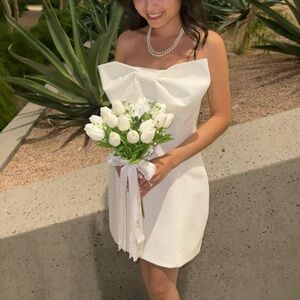 White bow dress